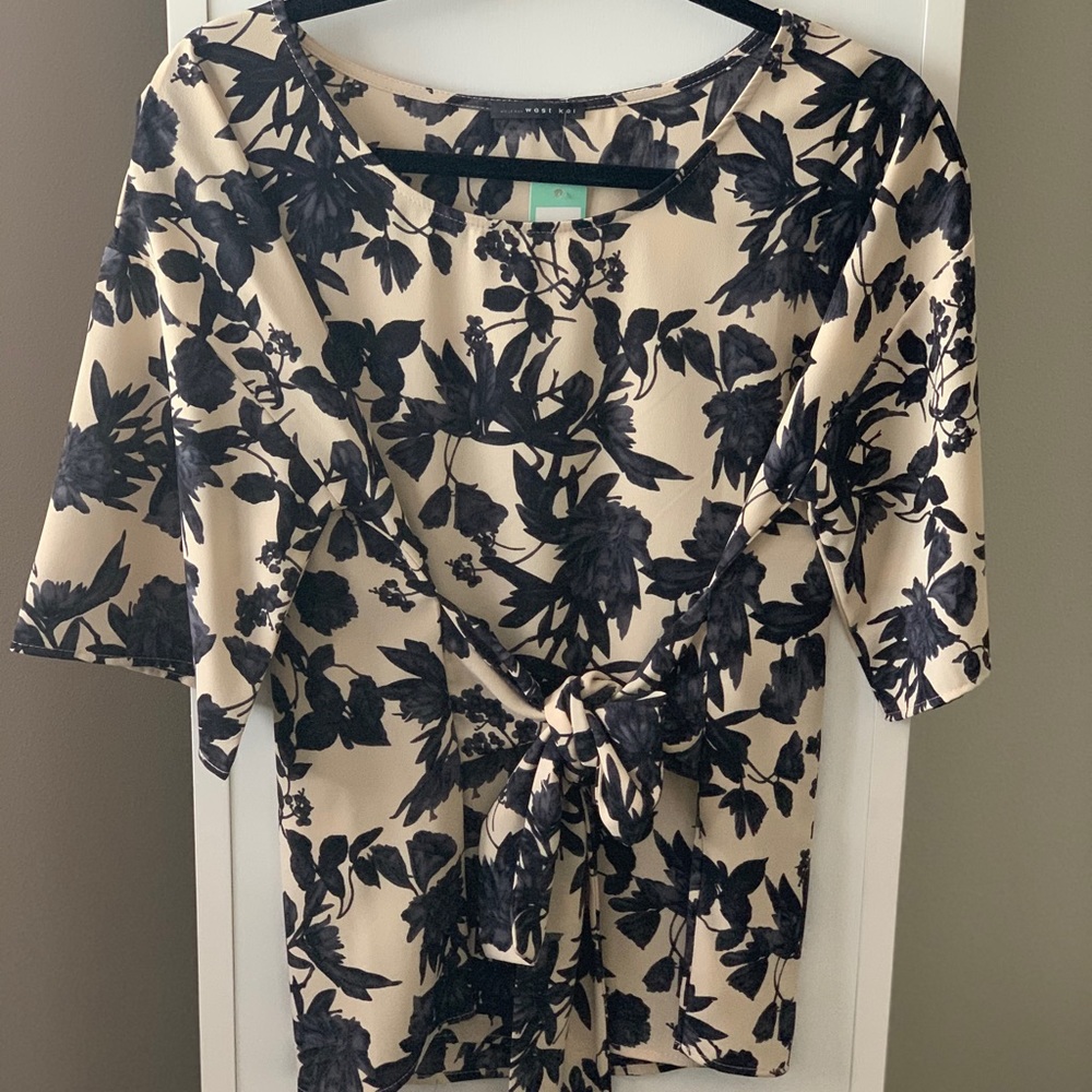 Beige/Black floral print tie front blouse